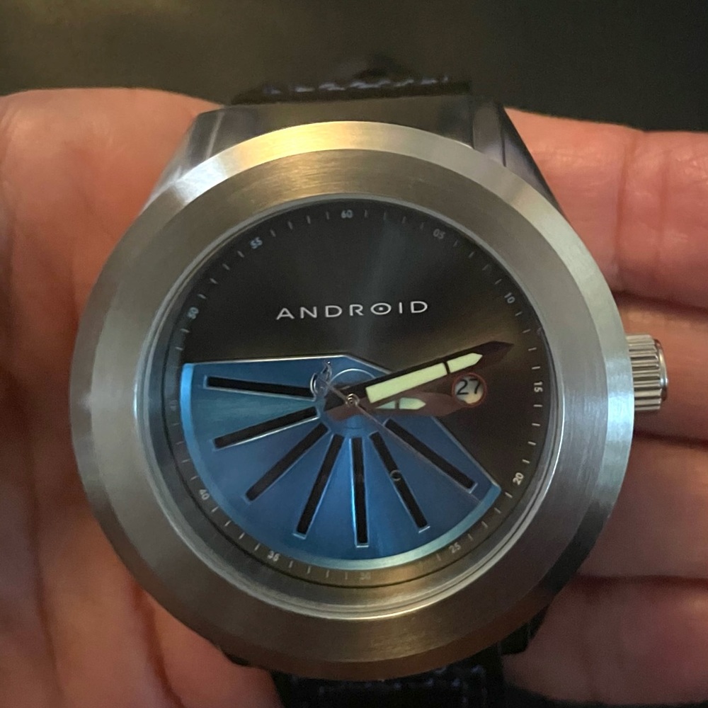 Android Rare Automatic Rotator Spinner Leather Me… - image 5